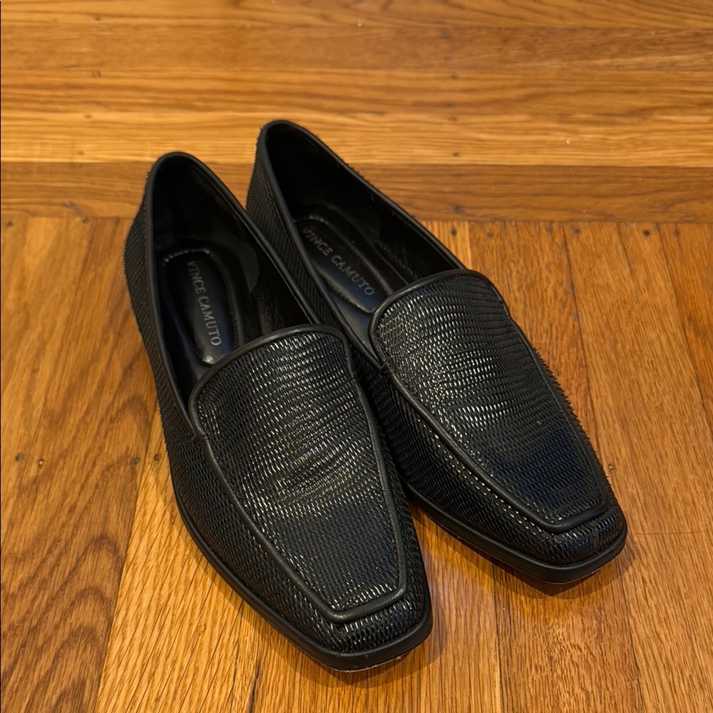 Vince Camuto Black Leather Slip-On Loafers | size 7